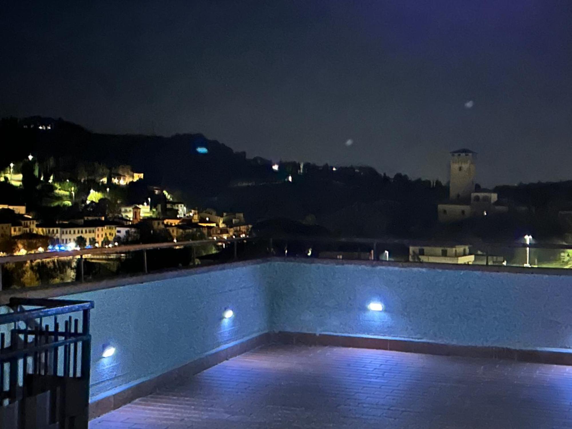 Sesto Piano Apartment 인사이사인발드아노 외부 사진
